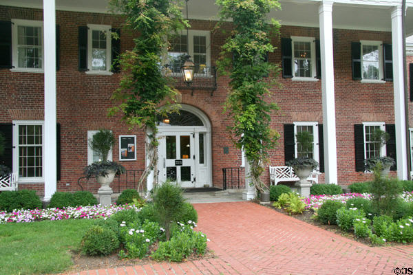 Entrance of Wildwood Manor House. Toledo, OH.