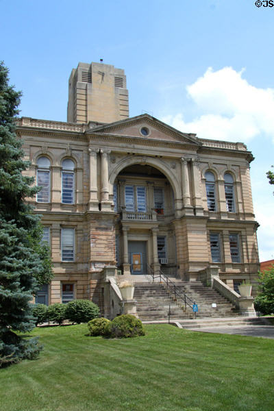Seneca County Courthouse (1884). Tiffin, OH. Style: Beaux Arts.