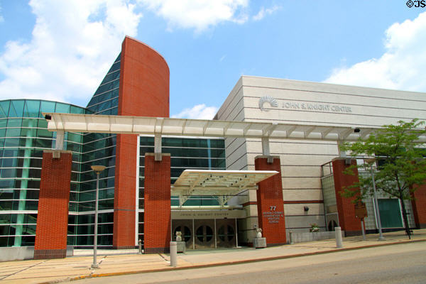 John S. Knight Center, Convention & Visitors Bureau (1994) (77 E. Mill St.). Akron, OH.