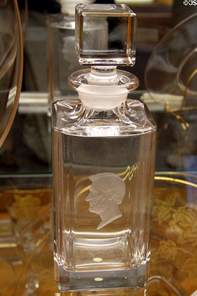 Puritan decanter carved with head of Abraham Lincoln at National Heisey Glass Museum. Newark, OH.
