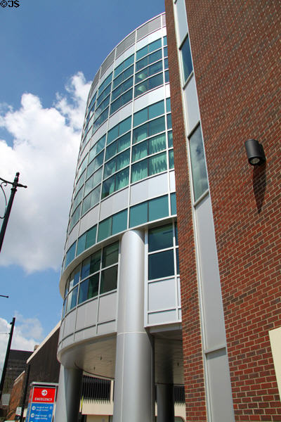 Round corner structure of Grant Medical Center (E. Town St. at 6th St.). Columbus, OH.