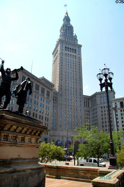 Terminal Tower (1930) (52 floors) (50 Public Square). Cleveland, OH. Architect: Graham, Anderson, Probst & White. On National Register.