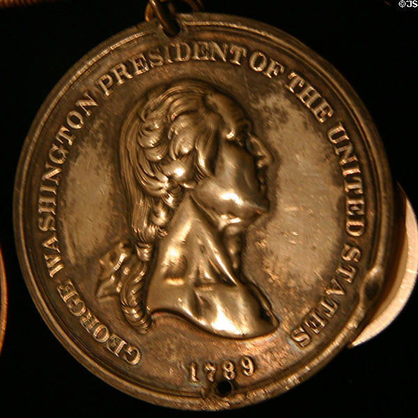 Medal of 1st President George Washington (1789-1797) lived (1732-1799). OK.