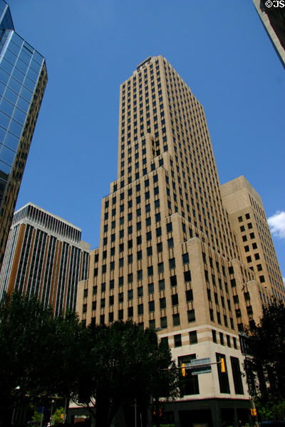 City Place (1931) (33 floors) (204 North Robinson Ave.). Oklahoma City, OK.