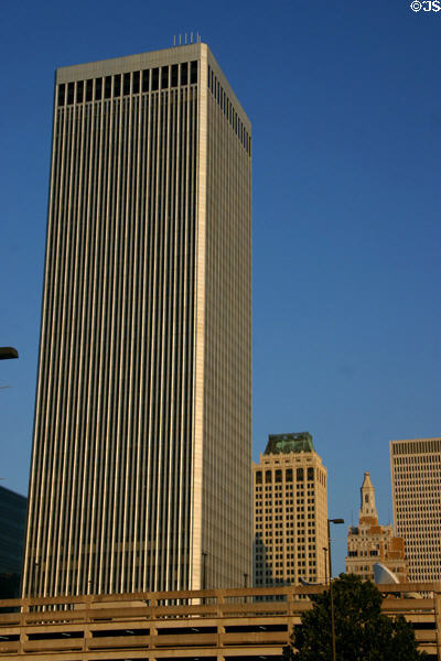 One Williams Center towers over Mid-Continent Tower & 320 South Boston Building. Tulsa, OK.