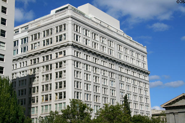 Meier & Frank Building (1909, 1915, 1932) (15 floors) (621 SW 5th). Portland, OR. Style: Neo-Classical. Architect: Doyle & Patterson. On National Register.