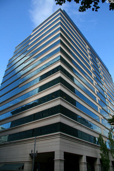 Pioneer Tower (1990) (17 floors) (888 SW 5th Ave.). Portland, OR.