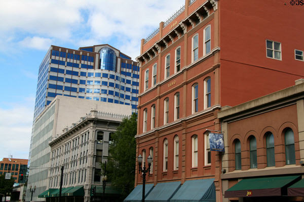 Willamette Block (1882) & Romanesque Revival building (at SW 2nd Ave. & Yamhill) with Bank of America Center. Portland, OR.