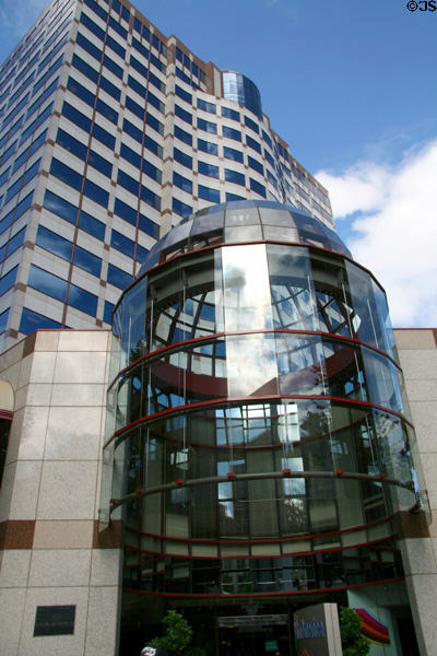 Bank of America Center (1987) (18 floors) (121 SW Morrison St.). Portland, OR. Architect: Zimmer Gunsul Frasca Partnership.