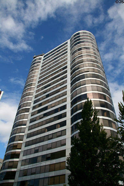 Portland Plaza (1973) (25 floors) (1500 SW 5th Ave.). Portland, OR. Architect: DMJM.
