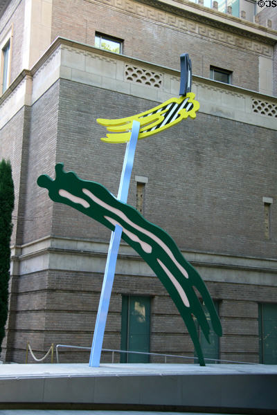 Sculpture & Mark Building of Portland Art Museum. Portland, OR.