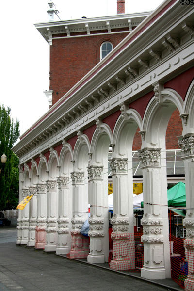 Ankeny Square cast-iron Colonnade (1872) now restored after 1952 demolition. Portland, OR.