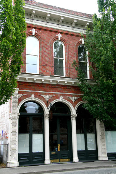Railway Building (1872) facade (112 SW 1st Ave.). Portland, OR.