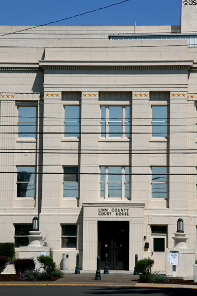 Linn County Court House constructed as WPA project Albany OR