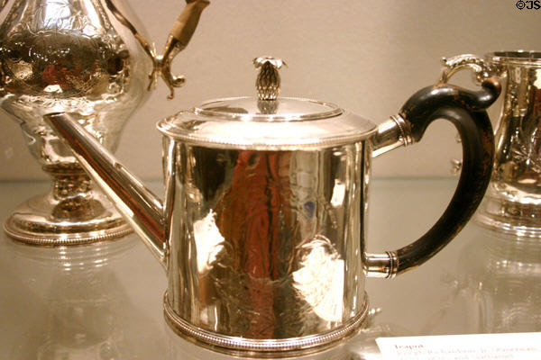 Teapot (c1777-90) by Richardson & Richardson of Philadelphia at Philadelphia Museum of Art. Philadelphia, PA.