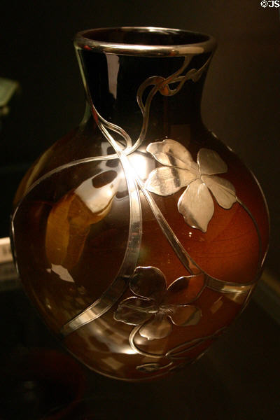 Vase (1902) by Rookwood Pottery at Philadelphia Museum of Art. Philadelphia, PA.