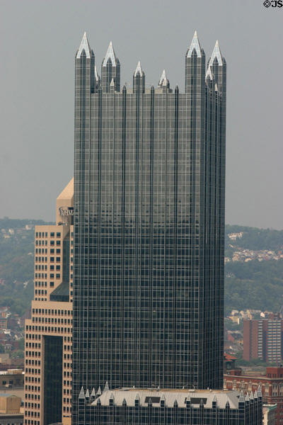 One PPG Place (1984) (40 floors). Pittsburgh, PA. Architect: Johnson/Burgee Architects.