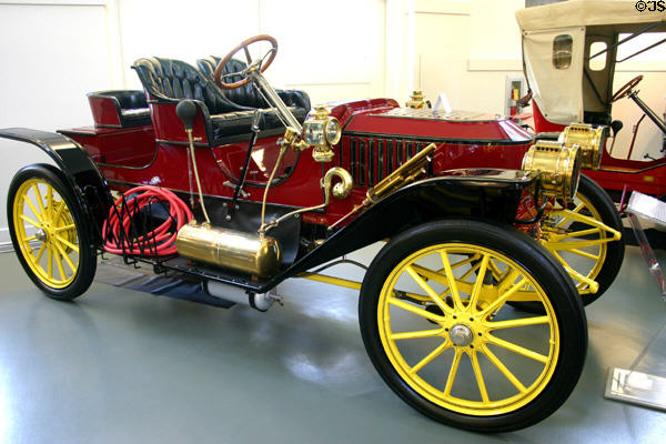 Stanley Steamer Model R Roadster (1909), Newton, MA, at Frick Mansion Auto Collection. Pittsburgh, PA.