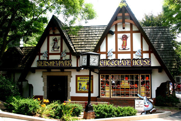 Chocolate shop at entrance to Hershey Theme Park. Hershey, PA.