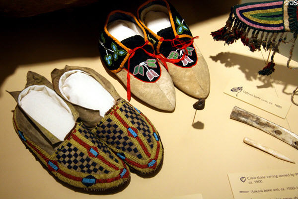 Cheyenne (l) & Ojibwa (r) Moccasins (c1890s) at South Dakota State Historical Society Museum. Pierre, SD.