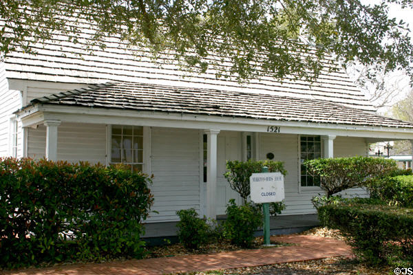 Merriman house (1851) in Heritage Park. Corpus Christi, TX. Style: Greek revival.