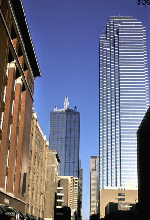 Renaissance Tower & Bank of America Plaza (1985) (72 floors) (901 Main St.). Dallas, TX. Architect: JPJ Architects.