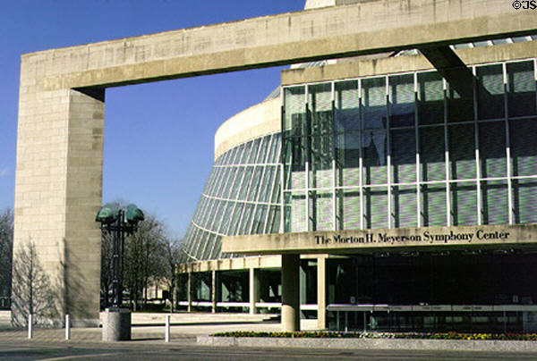 Morton H. Myerson Symphony Center (1989) (2301 Flora St.). Dallas, TX. Architect: I.M. Pei & Partners.