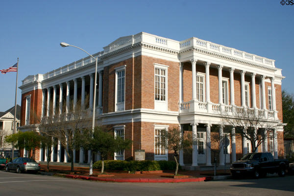 Galveston Historical Foundation in former U.S. Custom House (1857-61) (502 20th St.). Galveston, TX. Style: Greek revival.