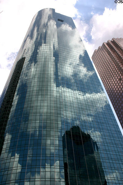 Wells Fargo Plaza (1983) (71 floors) (1000 Louisiana St.). Houston, TX. Architect: Skidmore, Owings & Merrill.