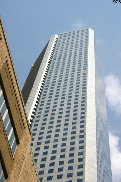 JPMorganChase Tower (1982) (75 floors) (600 Travis St.) has five sides. Houston, TX. Architect: I.M. Pei & Partners.