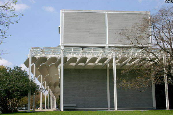 The Menil Collection museum (1986) (1515 Sul Ross). Houston, TX. Architect: Renzo Piano Building Workshop.