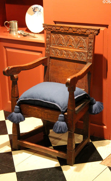 White oak Great Chair (1640-85) from Essex County?, MA at Bayou Bend. Houston, TX.