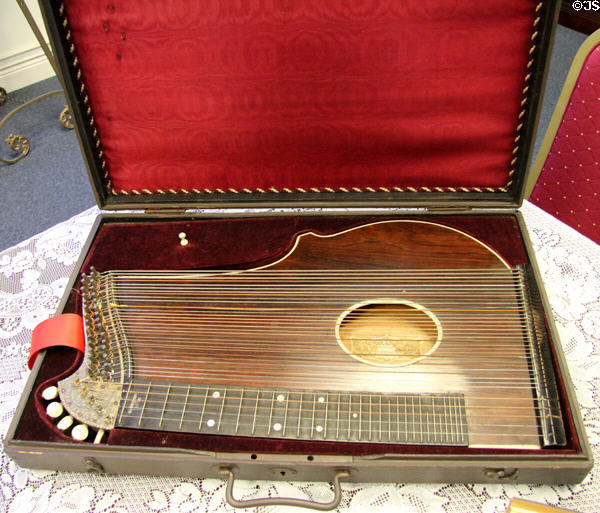 Zither (c1850s) by Ludwig Resisinger at Czech Cultural Center. Houston, TX.