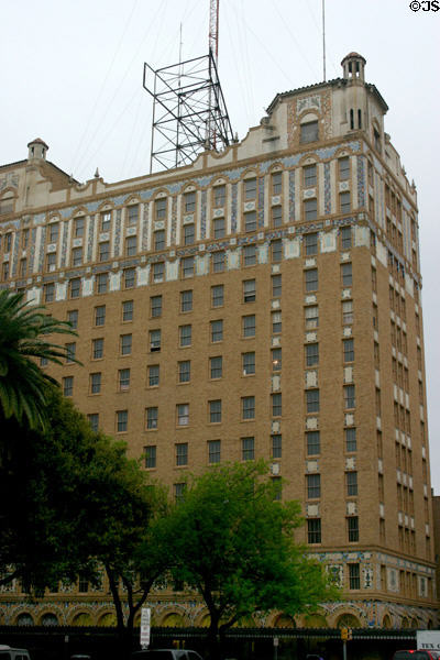 Hamilton Hotel (1923) (815 Salinas). Laredo, TX. Style: Art Deco + Spanish Colonial revival.