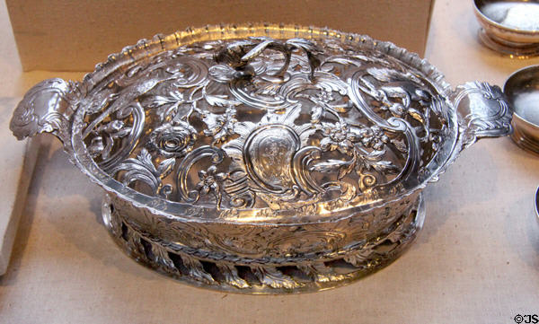 Silver openwork basket with cover (c1770) by John Craig of Dublin at San Antonio Museum of Art. San Antonio, TX.