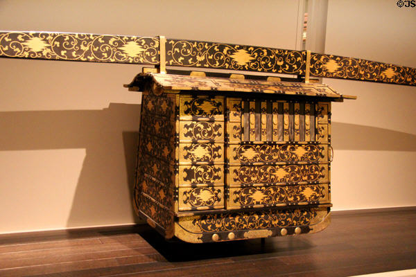 Edo period Japanese palanquin (early 19thC) at San Antonio Museum of Art. San Antonio, TX.