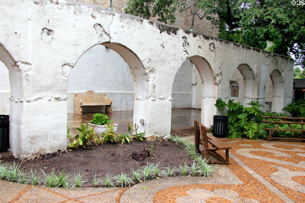 Courtyard arches of Spanish Governor's Palace. San Antonio, TX.