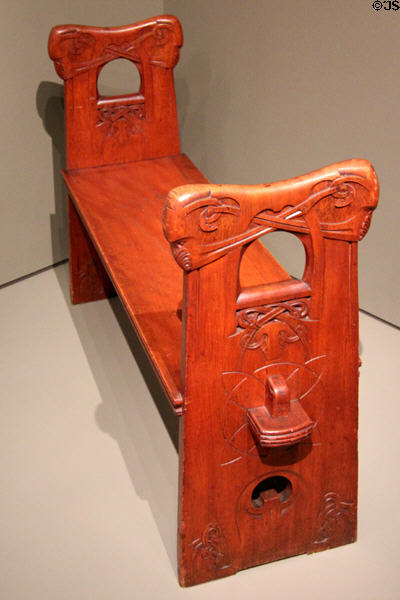 Oak bench (c1900) by Johan Borgersen of Norway at Dallas Museum of Art. Dallas, TX.