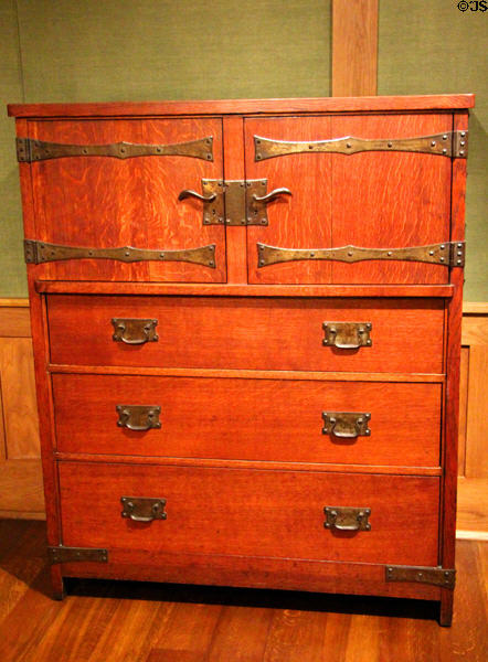 Arts & Crafts linen chest (1903) by Gustav Stickley at Dallas Museum of Art. Dallas, TX.