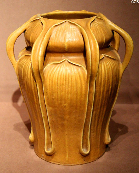 Earthenware vase with handles (c1898) attrib. George R. Prentiss Kendrick of Grueby Faience Co. of Boston, MA at Dallas Museum of Art. Dallas, TX.