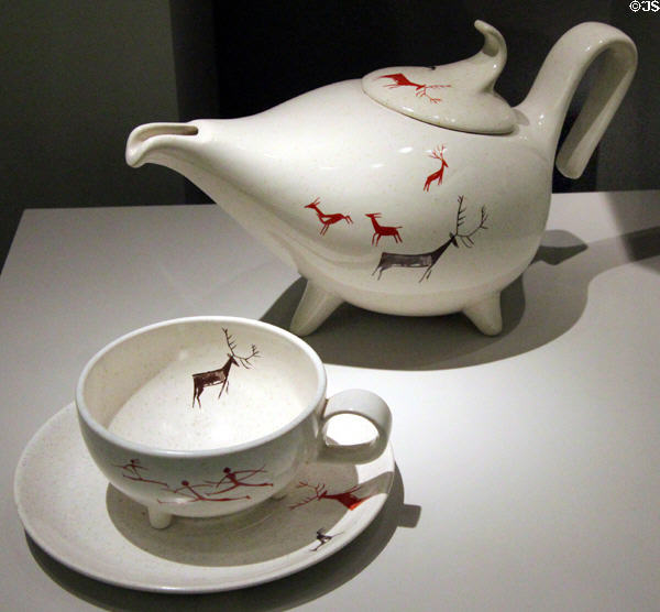 Earthenware teapot &cup with Primitive pattern (1955) by Viktor Schreckengost of Salem China Co., Salem, OH at Dallas Museum of Art. Dallas, TX.