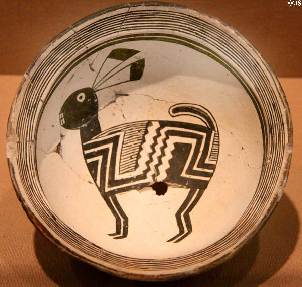Ceramic black-on-white bowl with rabbit (c1000-1150) by Mogollon culture (Mimbres people) of NM at Dallas Museum of Art. Dallas, TX.