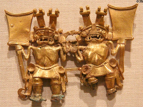 Gold Parita-style pendant with two figures (c700-1520) from Azuero Peninsula, Panama at Dallas Museum of Art. Dallas, TX.
