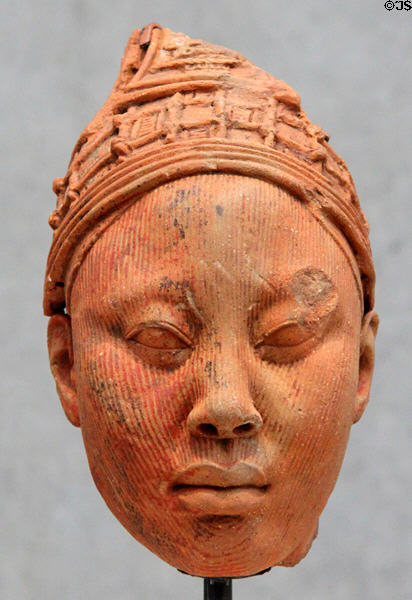 Terracotta head, possibly a King (12th-14th C) from southwestern Nigeria at Kimbell Art Museum. Fort Worth, TX.