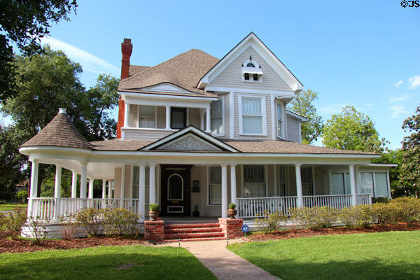 Joe & Annie Lucas House (1907) (812 W. Pine St.). Orange, TX. Style: Queen Anne.