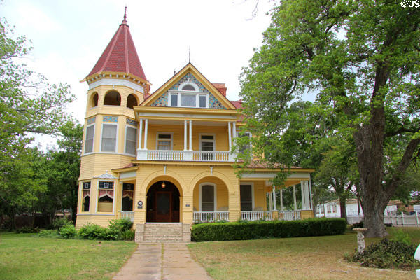 J.B. Kennard House (1895) (621 St. Louis St.). Gonzales, TX. Style: Queen Anne. Architect: J. Riely Gordon. On National Register.