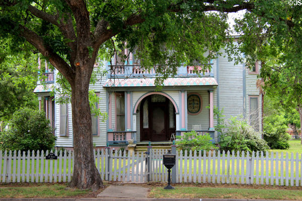 J.P. Randle House (1898) (624 St. Louis St.). Gonzales, TX. Architect: W.A. King.