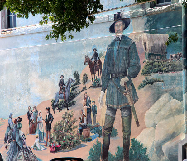 Mural celebrates Texas pioneers. New Braunfels, TX.