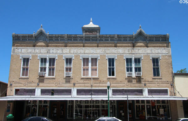 Louis Henne commercial block (1893) (246 W. San Antonio St.). New Braunfels, TX.