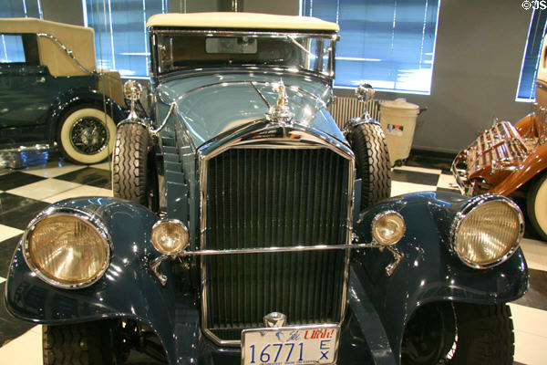 Front view of Pierce Arrow convertible sedan (1929) at Browning-Kimball Car Museum. Ogden, UT.
